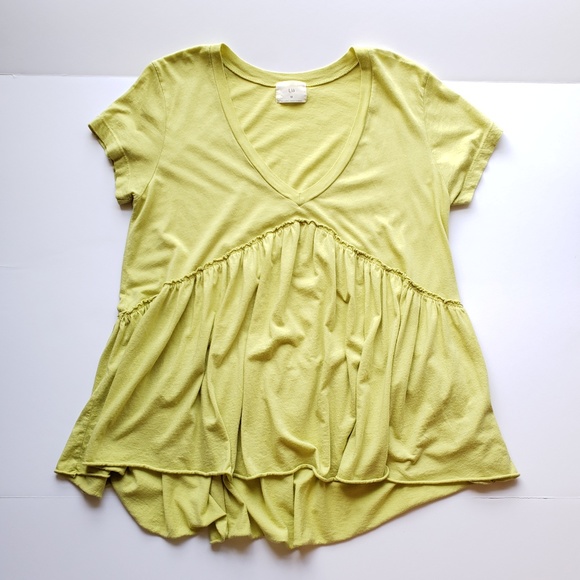 Anthropologie Tops - Anthropologie T.La Green V-neck Top